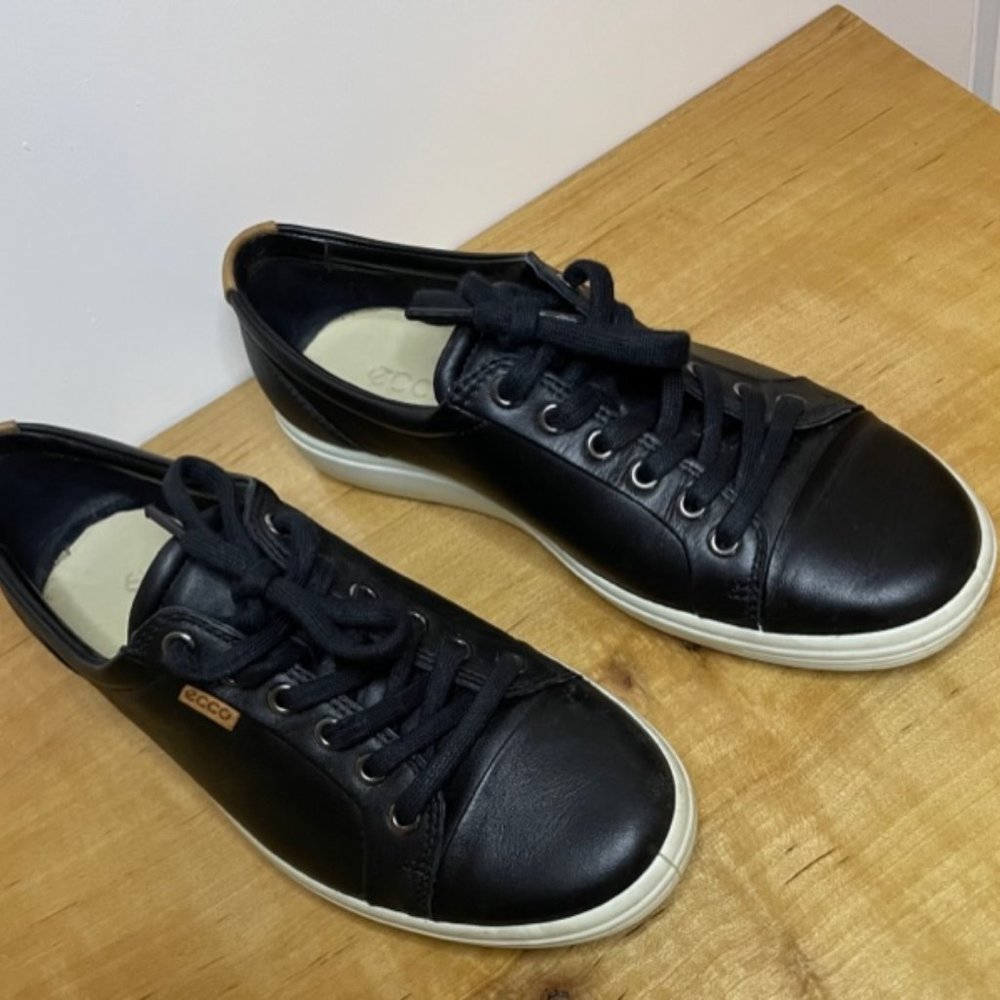 ECCO “SOFT 7” womens shoes.  Size 9